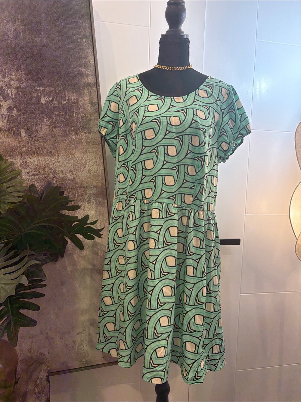 Forever 21 Mint Green Geometric Short Sleeve Mini Dress